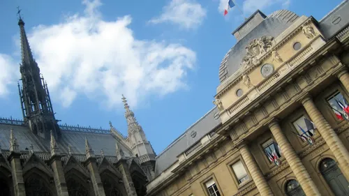 Début de procès explosif à Paris après le meurtre d'une prostituée...